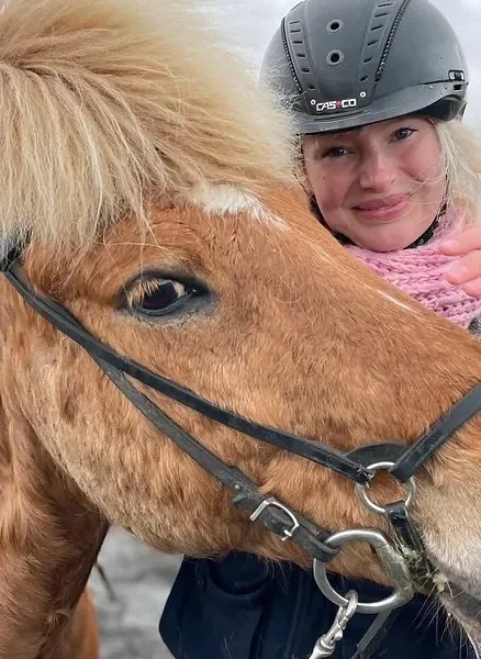 Lisa með hest